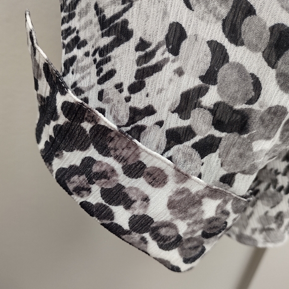GERRY WEBER  | Black Gray White Abstract Animal Print Button Down Blouse | 14 - Picture 8 of 10